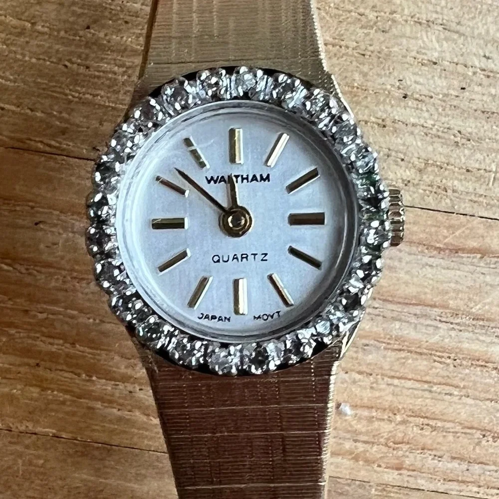Vintage Waltham ladies gold tone diamond cocktail dress watch NEW BATTERY